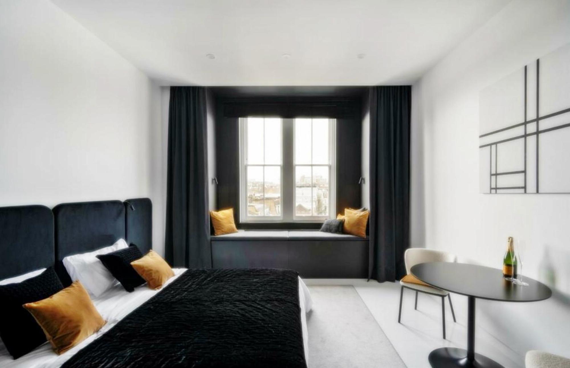 Lovely Four Bedroom Parking Available * Londra